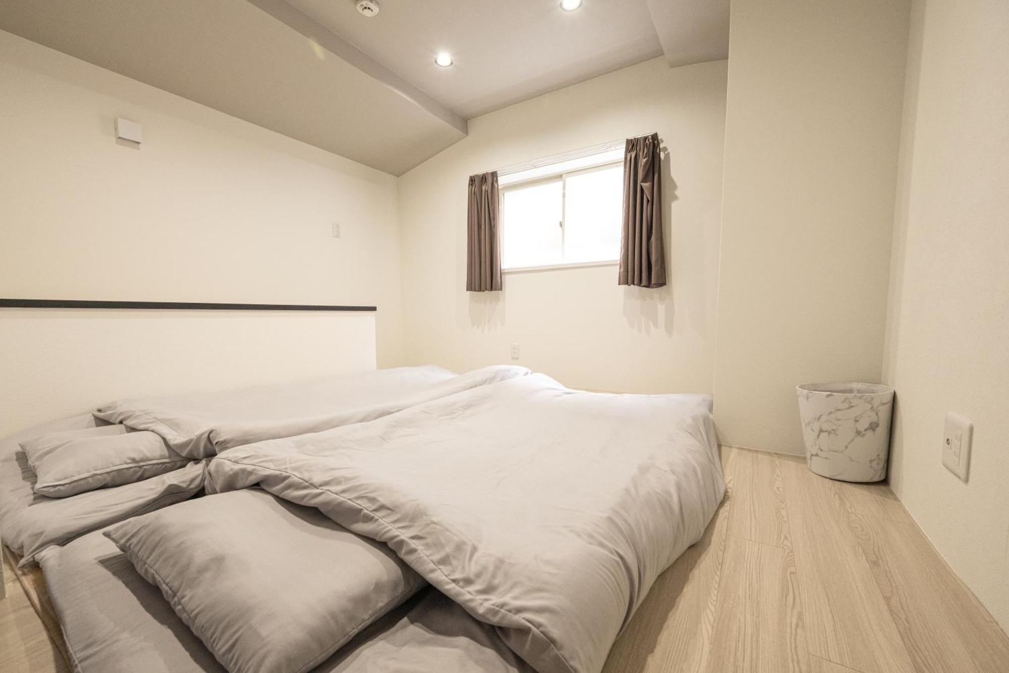 Official Trhouses 15 Minutes To Shinsaibashi, Kuromon Market And Namba *